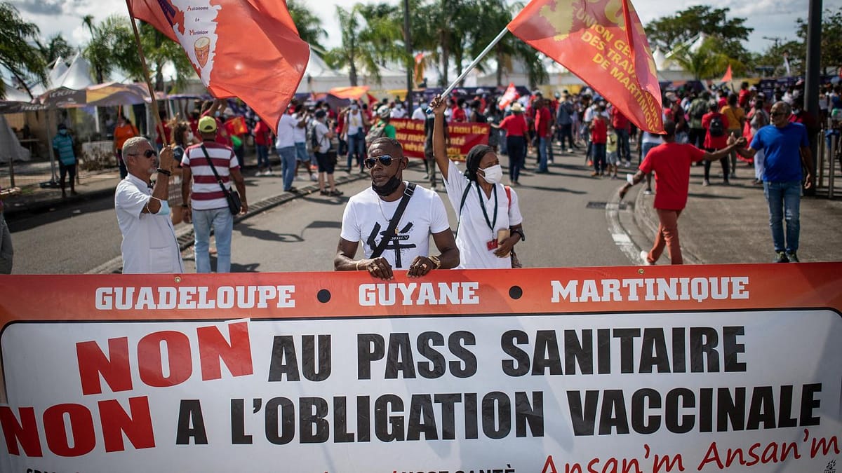 « Une, deux trois Guadeloupes…! » – seules la grève générale et la révolte impressionnent le gouvernement