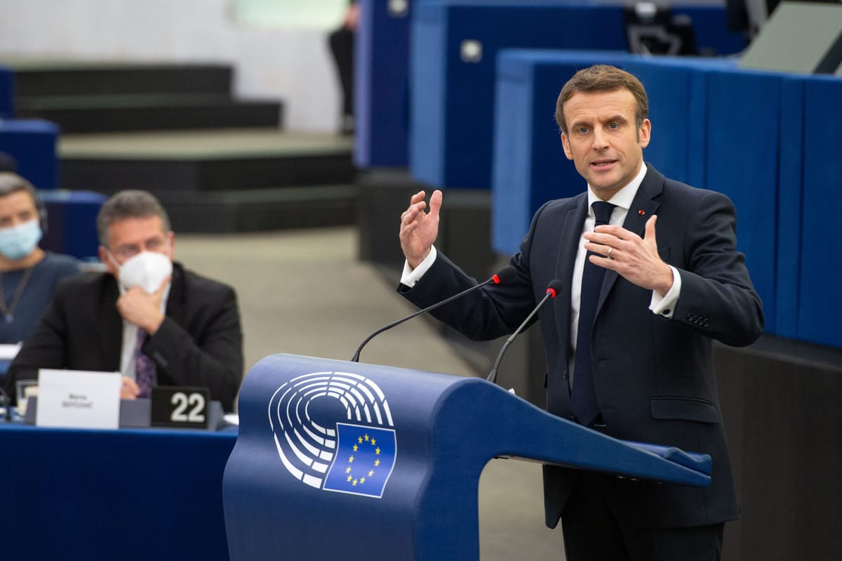 Emmanuel Macron veut imposer des règles communes de déplacement au sein de l’Union européenne