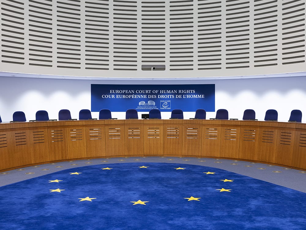 Mesures Covid : la Cour européenne des droits de l’homme reconnait une violation de la Convention