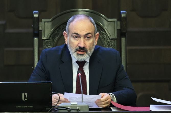 Pashinyan craint que l’Azerbaïdjan ne déclenche une nouvelle guerre, par Dmitri Rodionov