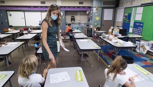 USA : une école préconisant le retour du masque suscite la polémique