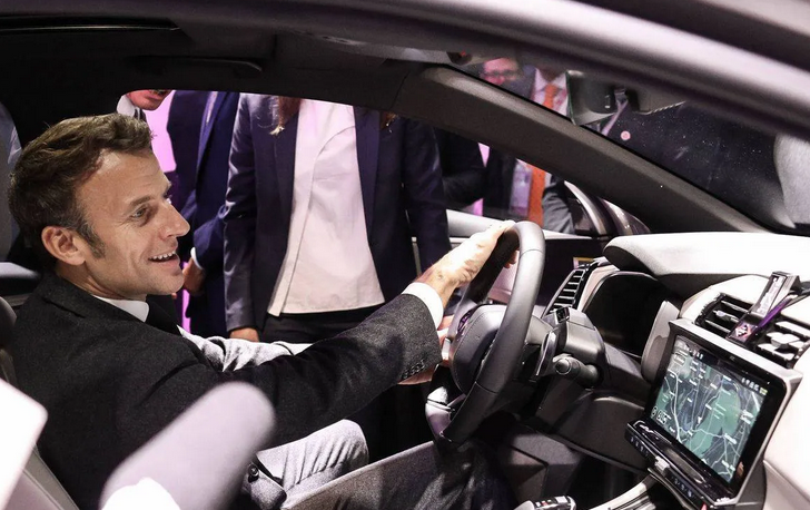 11 milliards de déficit : l’Euroslavie achève notre filière auto, par Modeste Schwartz