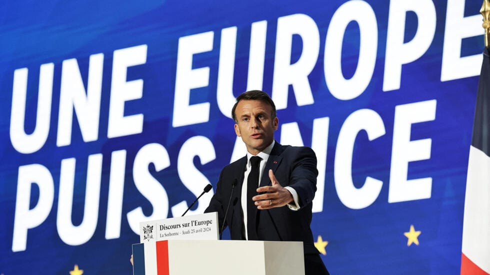 Discrètement, Macron annonce la transformation de l’Union en fédération