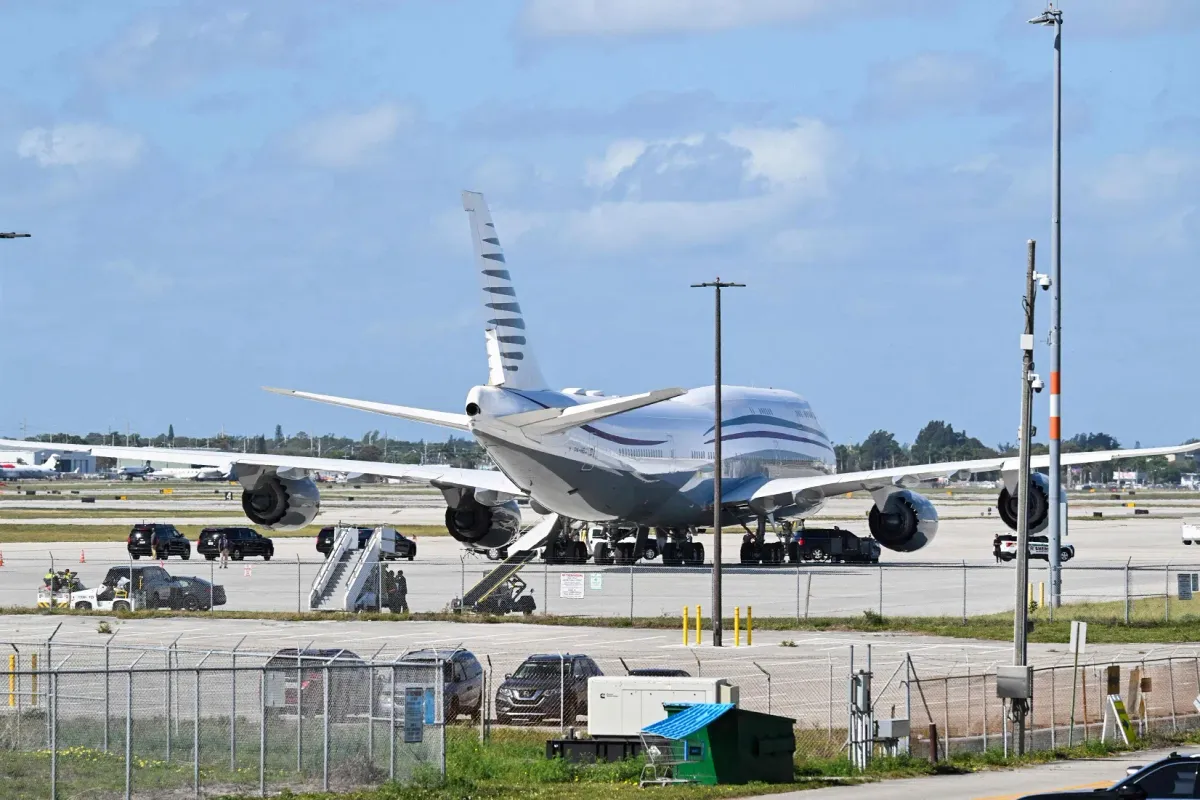 Nouvel Air Force One de Trump: un cadeau empoisonné offert par le Qatar?