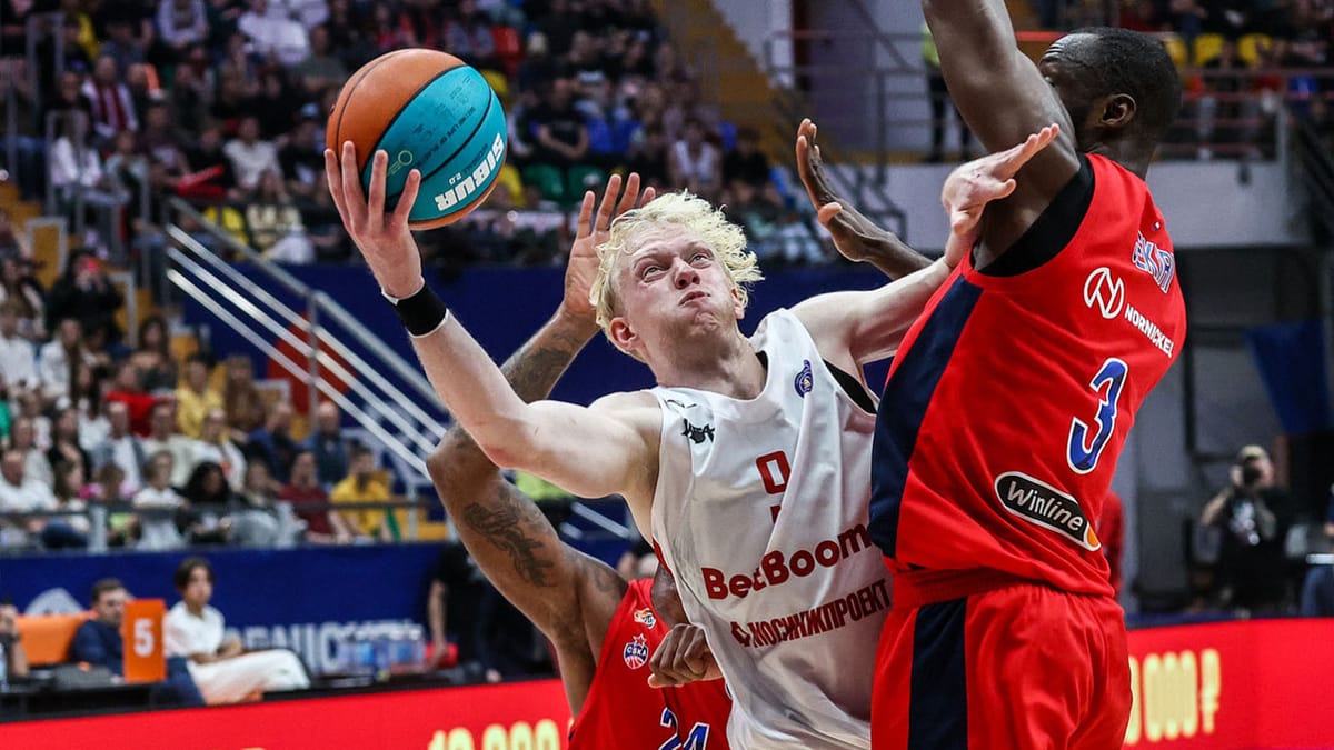 Cybercriminalité ou guerre d’influence ? Un basketteur russe détenu à Roissy sur demande des USA