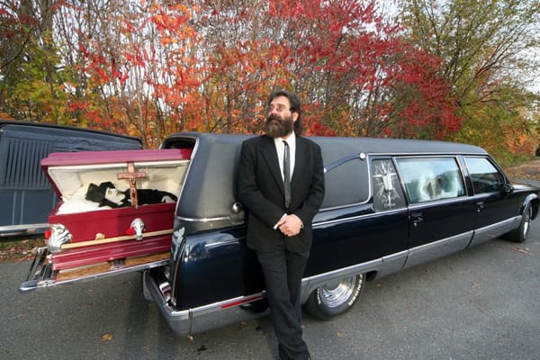 Quand l’INSEE relativise fortement la surmortalité du COVID