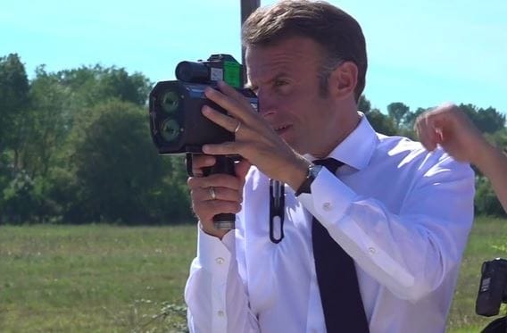 Comment et pourquoi Macron organise un huis clos avec le RN…