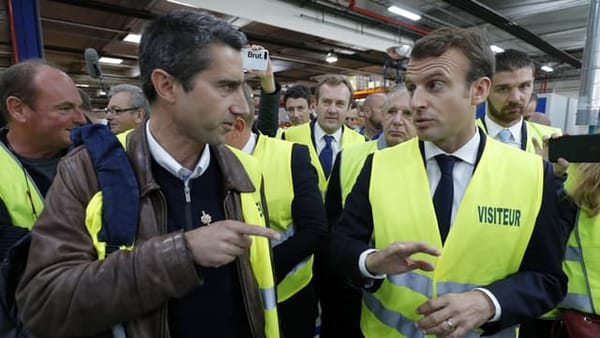 Mais pourquoi Macron fait-il la courte échelle à François Ruffin ? Bizarre ! Vous avez dit bizarre ?