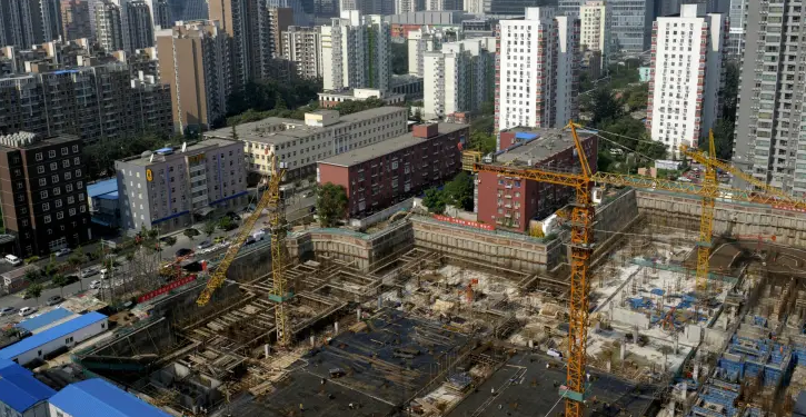 Chine : l’immobilier s’effondre mais le Covid étouffe les mesures de relance