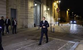 Macron prépare une dissolution et l’arrivée de Bardella à Matignon